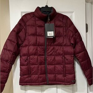 NWT Men’s ZeroXposur Luke Box Quilted Puffer jacket- size M - Burgundy